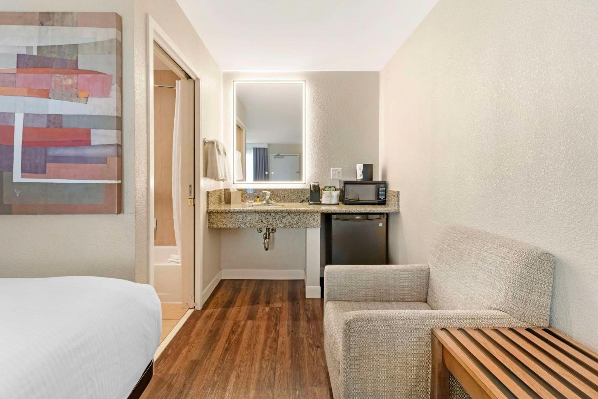 Best Western Plus Rancho Cordova Inn Extérieur photo