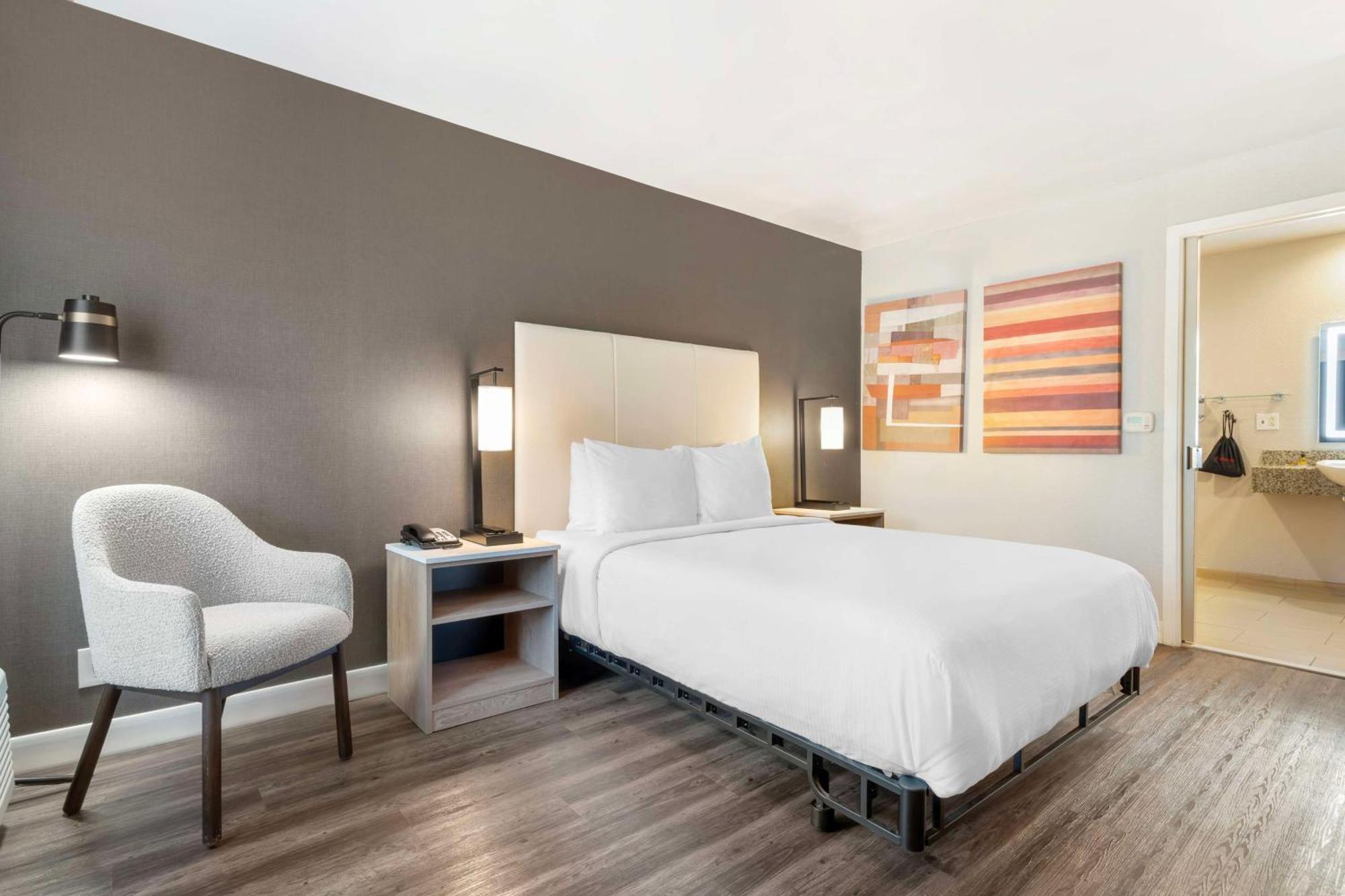 Best Western Plus Rancho Cordova Inn Extérieur photo