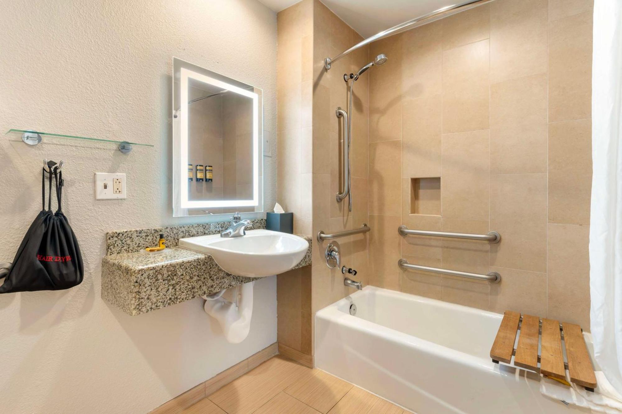 Best Western Plus Rancho Cordova Inn Extérieur photo