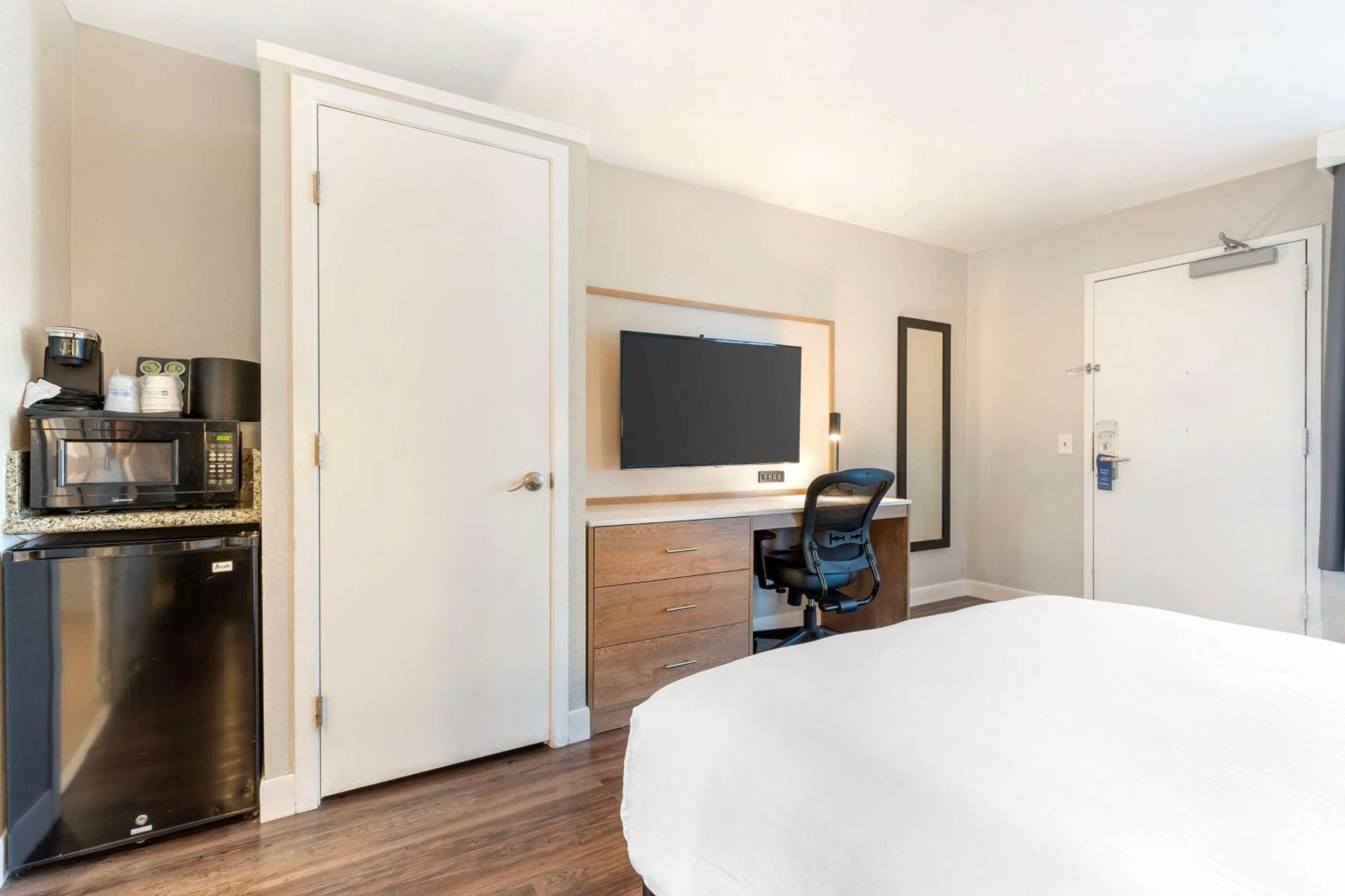 Best Western Plus Rancho Cordova Inn Extérieur photo