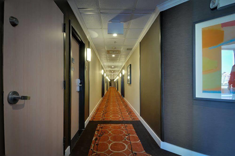 Best Western Plus Rancho Cordova Inn Extérieur photo