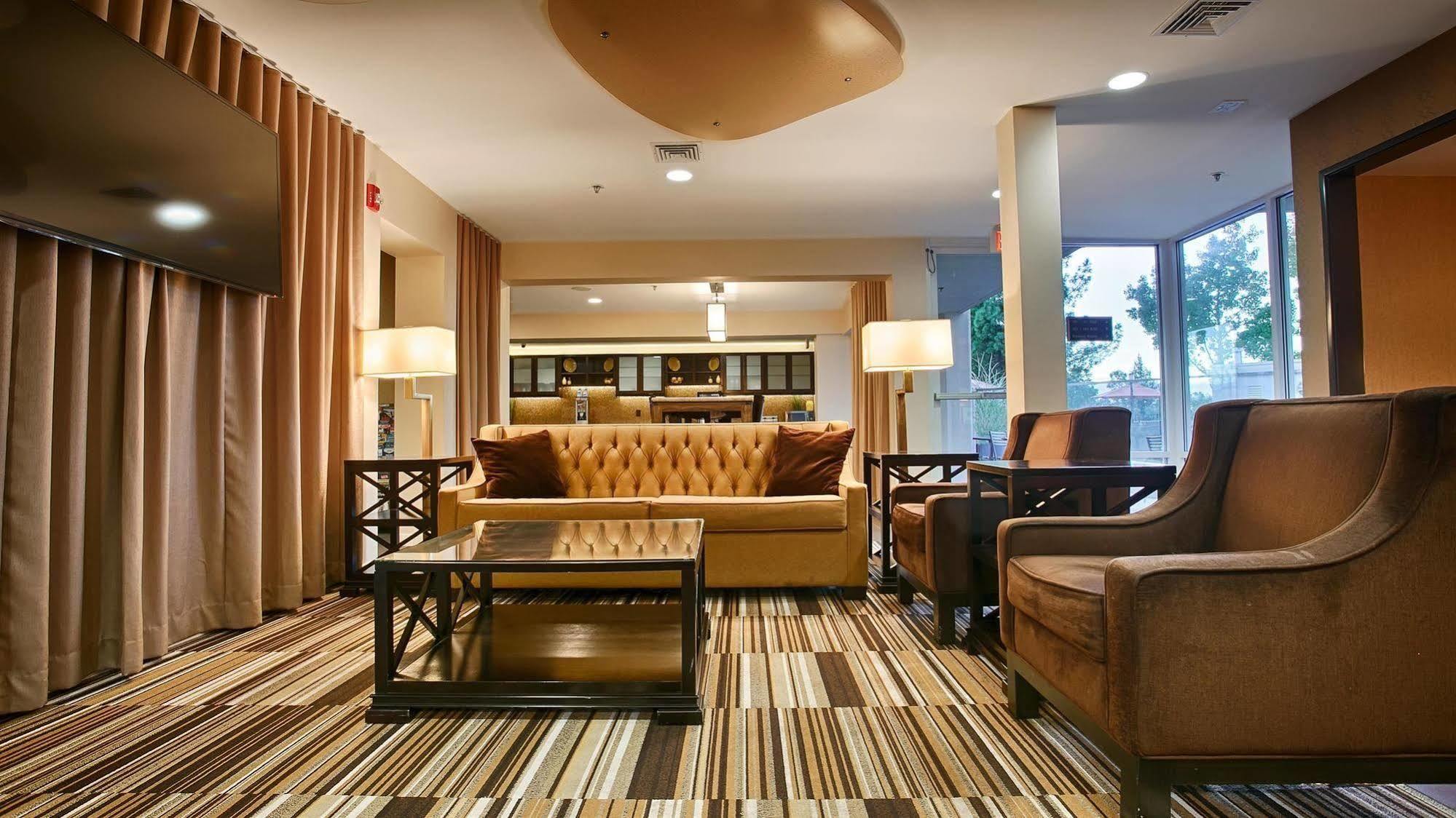 Best Western Plus Rancho Cordova Inn Extérieur photo