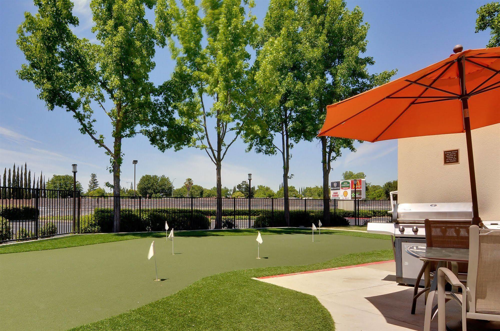 Best Western Plus Rancho Cordova Inn Extérieur photo